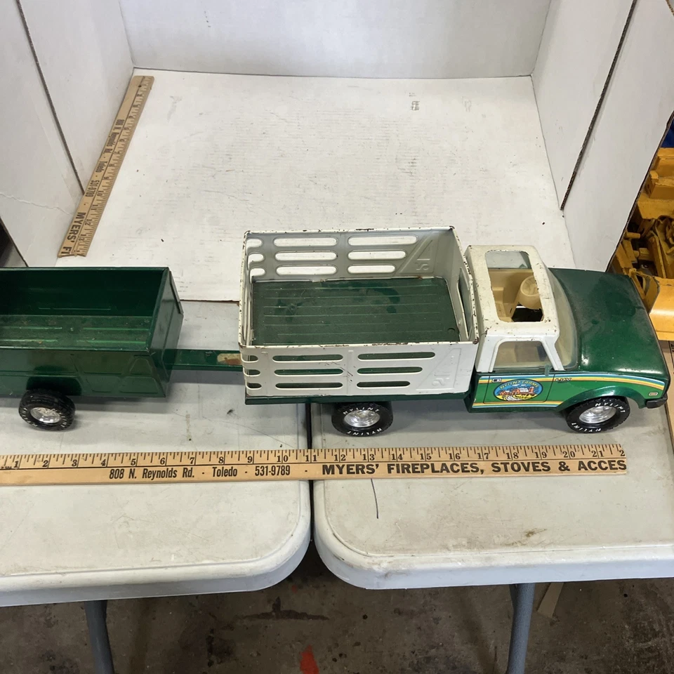 Vintage NyLint 1980s Pressed Metal Chevrolet Chevy Luv Diesel Toy Truck Trailer - Image 4 of 4