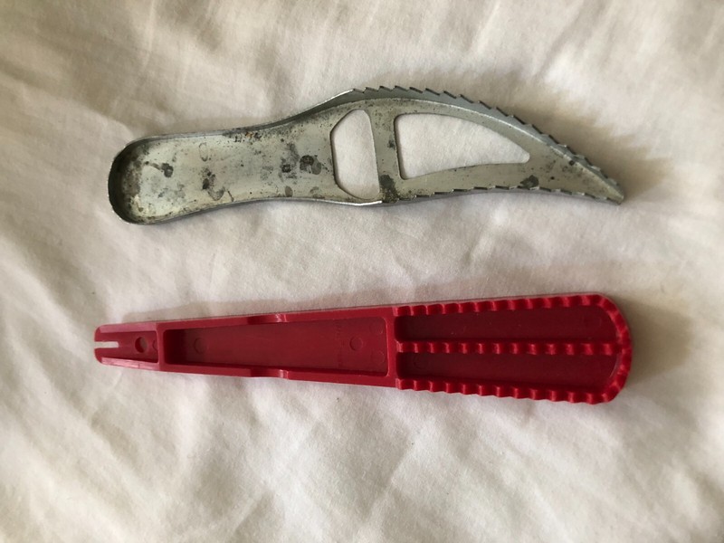 Set of 2 Fish Descaler/Planer Hook Remover - Plastic - Hong Kong, Metal - Taiwan