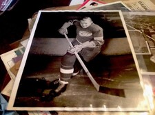 SYD HOWE 1941 DETROIT RED WINGS NHL HOCKEY PHOTO VIPERS OLYMPICS TYPE 1 AHL OHA