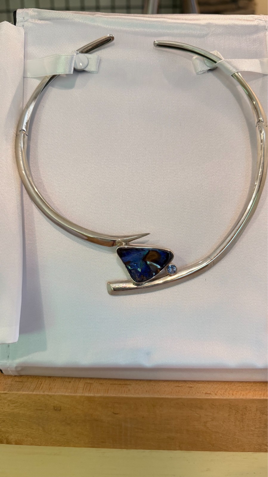 Lady's Collar Choker with Opals Sterling Silver