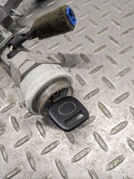 2004-2006 Lexus ES330 Ignition Switch Lock Cylinder With Key Assembly Oem - Image 2 of 4