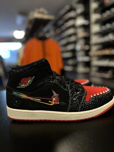 DS 2021 Nike Air Jordan Retro 1 Mid SE Siempre Familia Men’s Sz 12.5