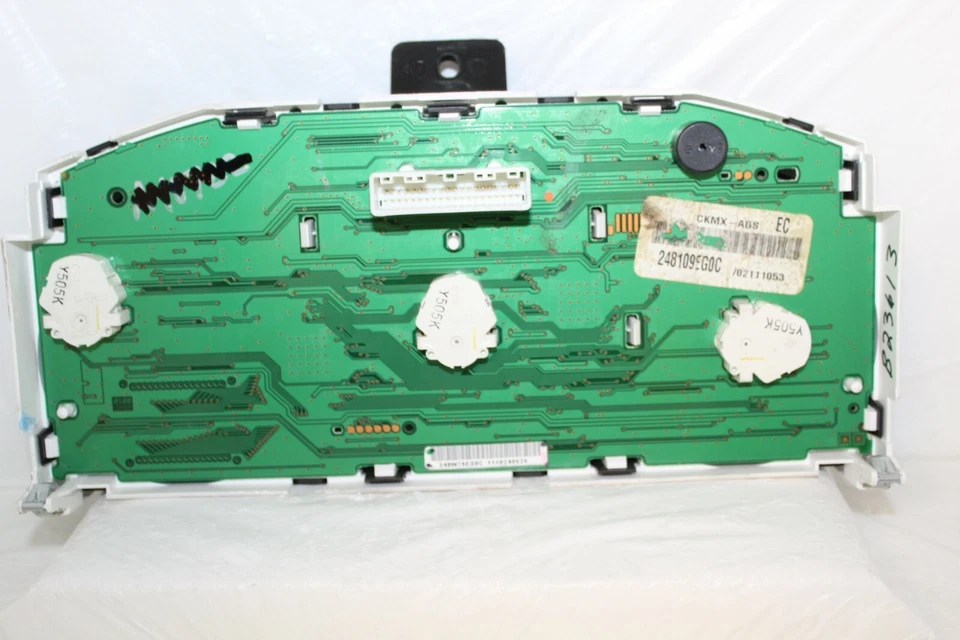 Cuadro de instrumentos velocímetro medidores del panel de instrumentos Nissan Versa 2012 63.464 millas Foto 4 de 4