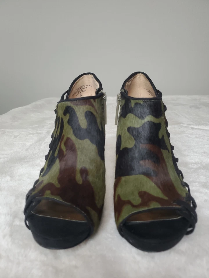 Nine West Size 6 M  Camo  NWESTEFANIA Leather Fur Ankle Boots Womens HEELS PEEP - Image 3 of 4