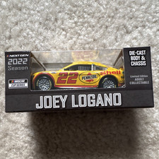 Lionel Racing Joey Logano 22 Shell Pennzoil 2022 Mustang 1:64 Diecast LE