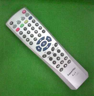 Universalfernbedienung SupportPlus 4 in 1 für TV,SAT,VCR,DVD