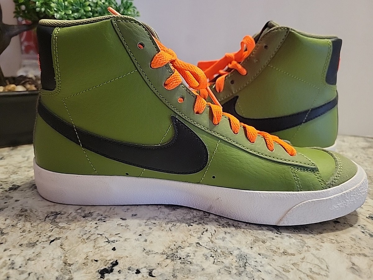 sneaks up nike blazer mid