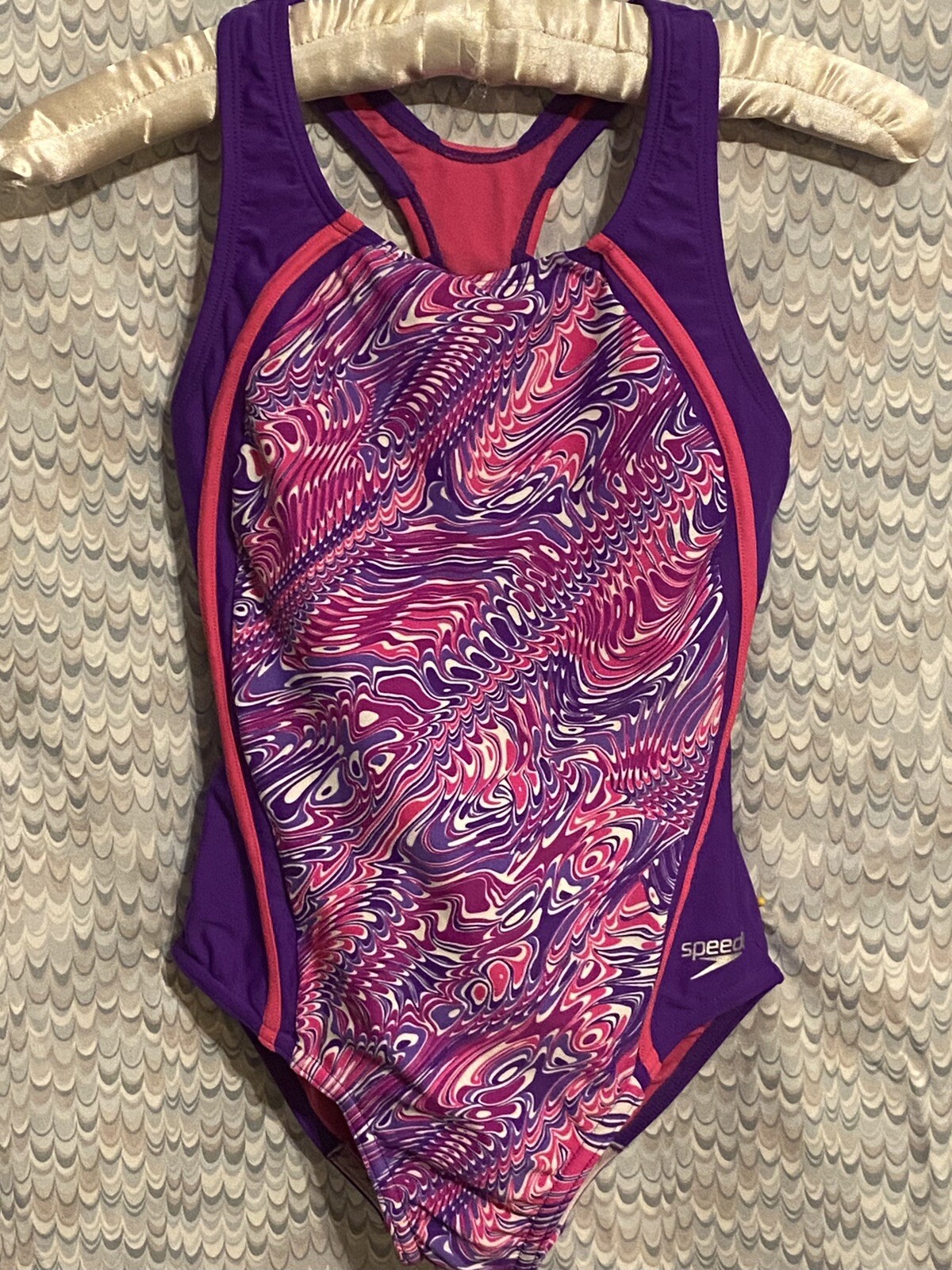 Speedo Women’s Swimsuit Size 12 One Piece Swimwear Pink, Purple, White