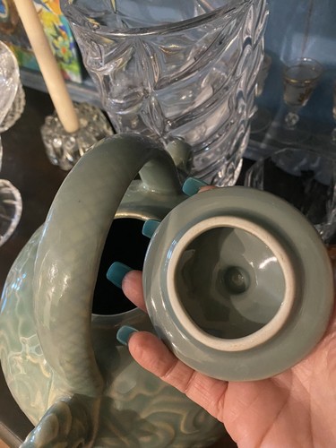 Large Celadon Green Asian Dragon Ceramic 3 Legged  Tea Pot With Lid - Picture 5 of 7