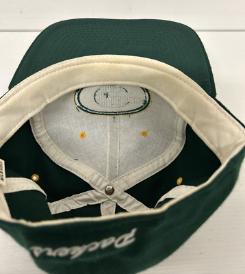 Vintage 90s NFL Green Bay Packers Embroidered Logo New Era