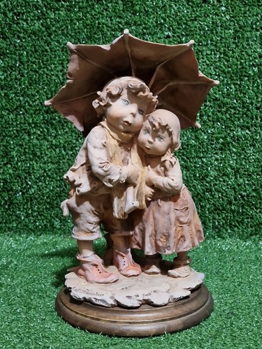 Vintage Guiseppe Armani Children Under Umbrella Signed Art Porcelain Figurine