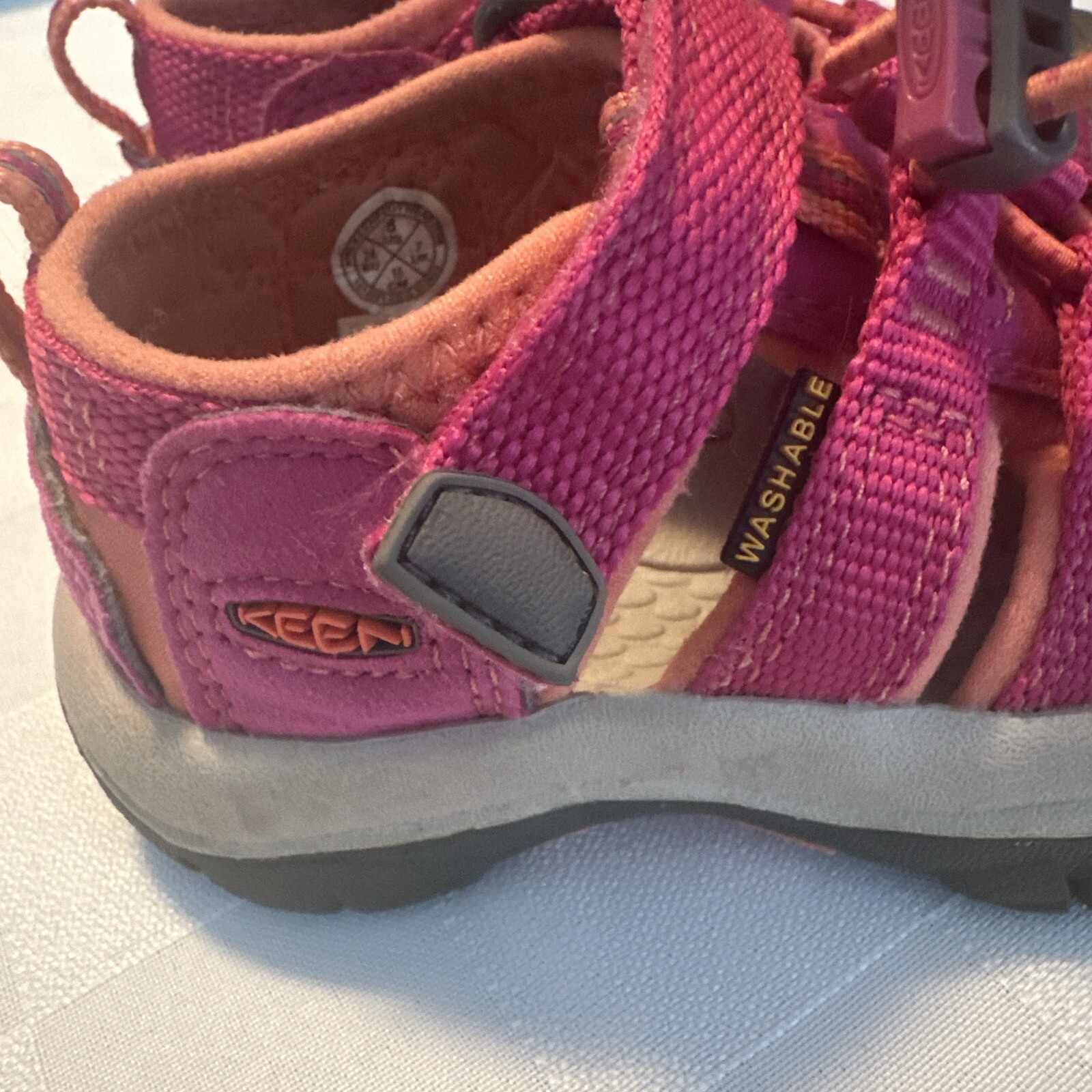 Sandali Keen taglia 8 Newport H2 scarpe acqua ragazza ragazzo rosa corallo arancione