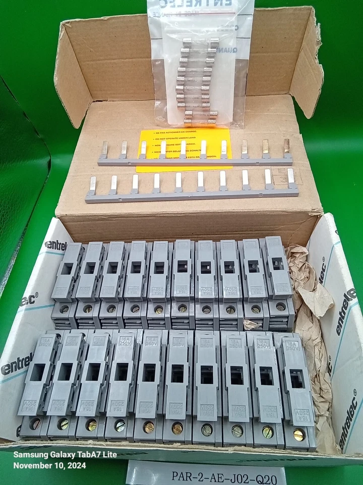 NEW Entrelec Terminal Block Fuse Holder 011537805 8 AWG Din Mount BOX OF 20 , - Image 2 of 4