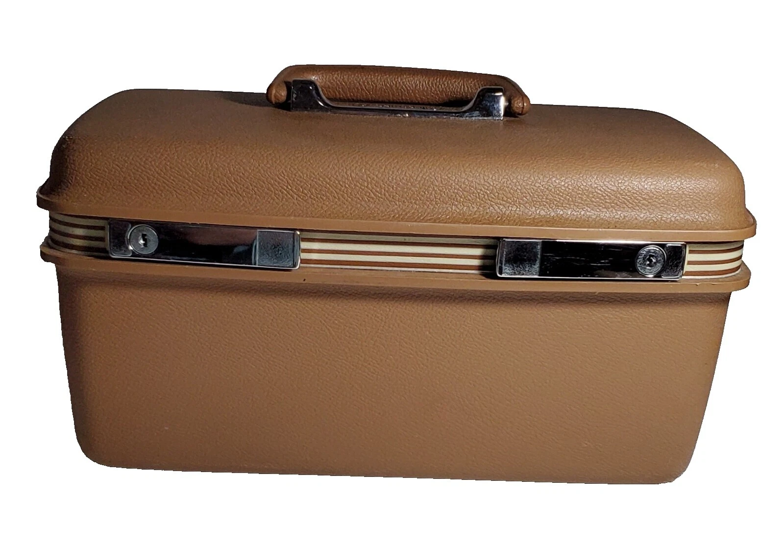 棕色 1970s 复古行李箱和复古旅行配件