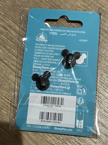 Disney Store Pin Trading Event 2025 Donald Duck Pin - London Exclusive LE200 - Picture 2 of 2
