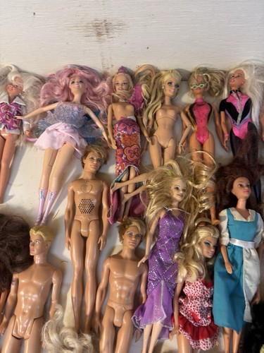 Riesiges gemischtes Barbie & Disney Puppen & Zubehör Konvolut 373+ Teile 77 Puppen - Bild 10 von 24