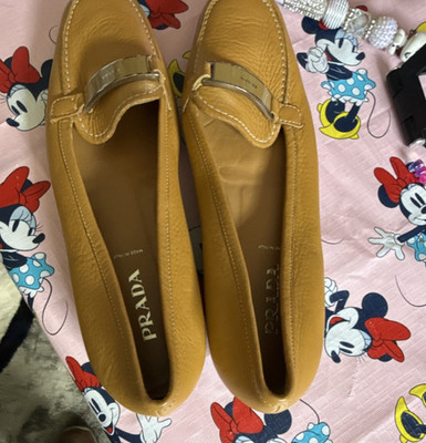 PRADA Tan Leather Flats Metal Trim Almond Toe Women's Size 9.5 Casual Loafer