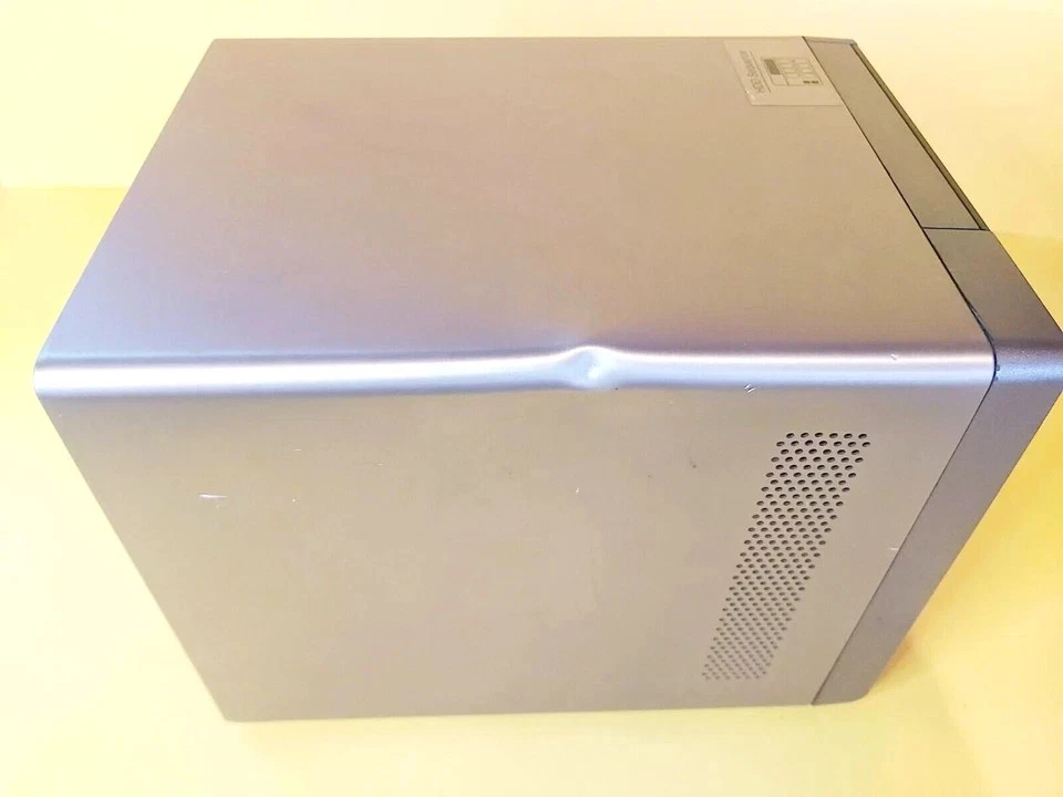 UNTESTED QNAP TS-410 NAS USB SATA 256 MB DDR2 DDRII iSCSI 4XBAY UPnP/DLNA NO HDD - Image 4 of 4