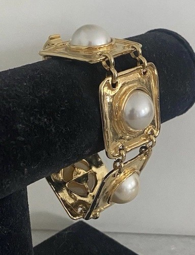 Vintage Park Lane Gold Tone Pearl Bracelet - Picture 8 of 8