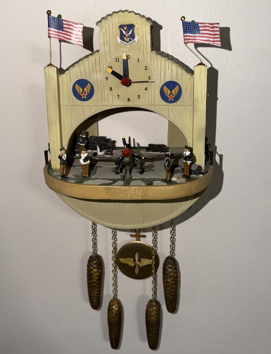 【P13524】First Cuckoo Limited Edition The Bradford Exchange P-40 Flying Tiger Cuckoo