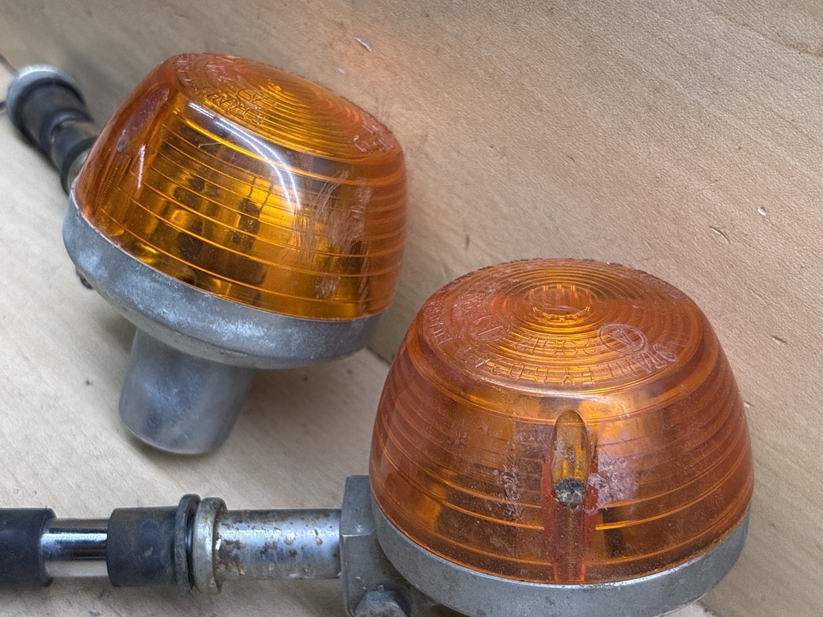 1979 HONDA HAWK I 400 CB 400T REAR LEFT RIGHT TURN SIGNALS LIGHT