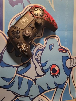 Ps5 Dualsense Controller Black With Spider Silicone Cover, READ