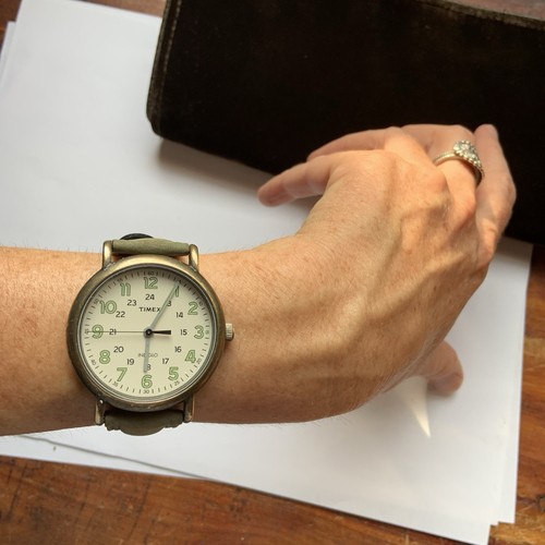 Timex Mens 40mm Indiglo Watch White Round Dial Green Leather Strap Brass Case - Picture 15 of 16