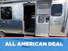 2020 Airstream Classic 33FBQ