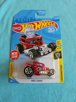 2018 Hot Wheels SKULL SHAKER Red 340/365 GREAT CARD Experimotors