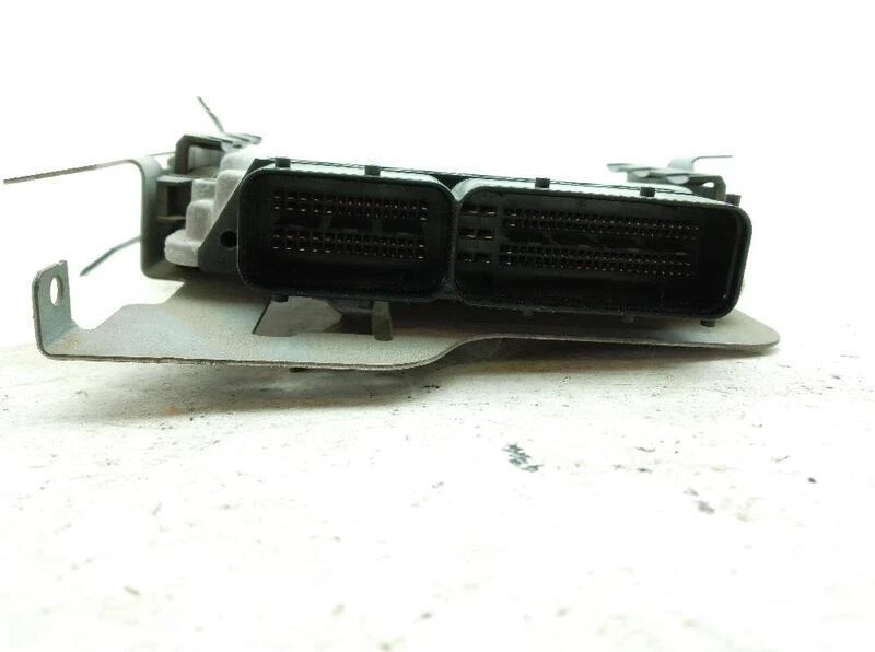 03G906016GP centralina per VOLKSWAGEN CADDY III VARIANT (2KB 2KJ 2CB 2CJ) - Immagine 2 di 3