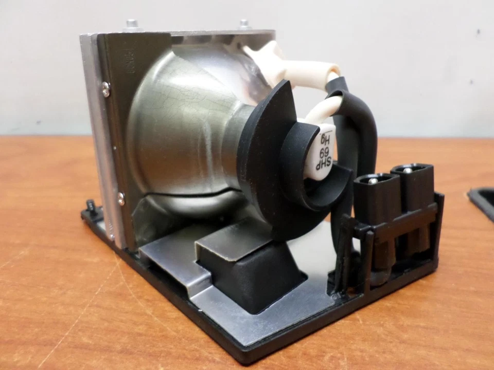 SP.80N01.001 Optoma EP739X Projector Lamp with Module - Image 4 of 4