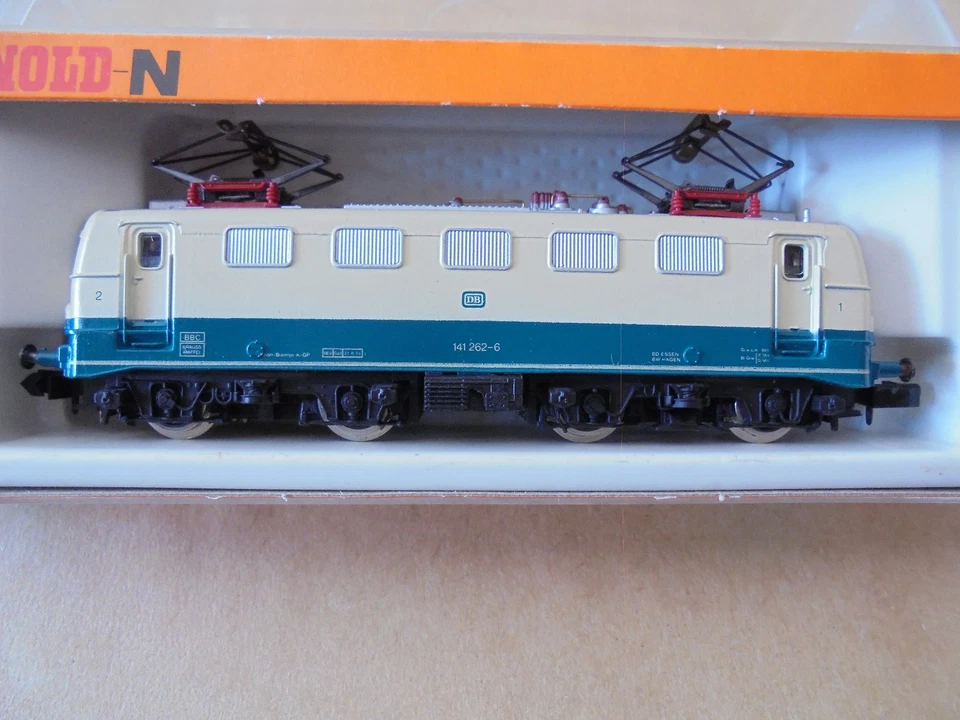 Arnold 2322 Ellok BR 141, Nr. 141 262-6, DB, elfenbein/türkis , neu/OVP