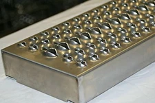 PETERBILT 41" ALUMINUM  DPF BOX LOWER STEP