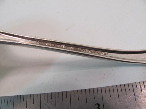 DUCHESS 1923 ONEIDA COMMUNITY TUDOR PLATE SERVING SPOON LADLE - Picture 5 of 5