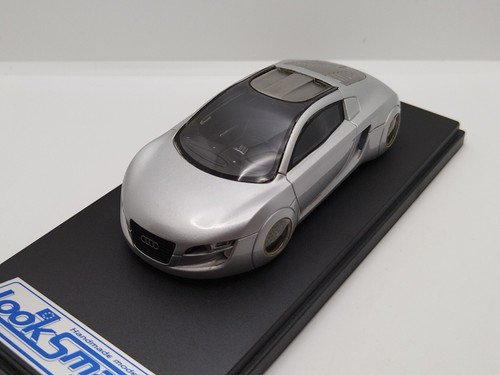 LOOKSMART 1/43 AUDI RSQ 2004 Film I, Robot. Extremely Rare. - Picture 9 of 19