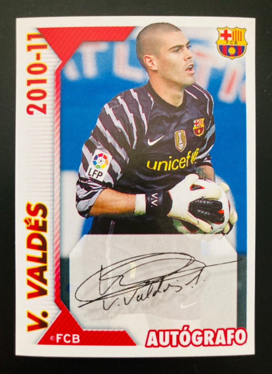 2010-11 Panini FC Barcelona # 17 Autografo Victor Valdes sticker