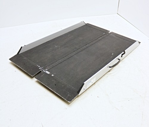 Mobilex SF-120 Rampe Alurampe Rollstuhlrampe 120cm x 76cm Faltbare Rampe TFS973 - Bild 2 von 4