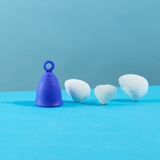 Peachlife Ring Pull Menstrual Cup | Silicone | Medium Size - Extra Firm