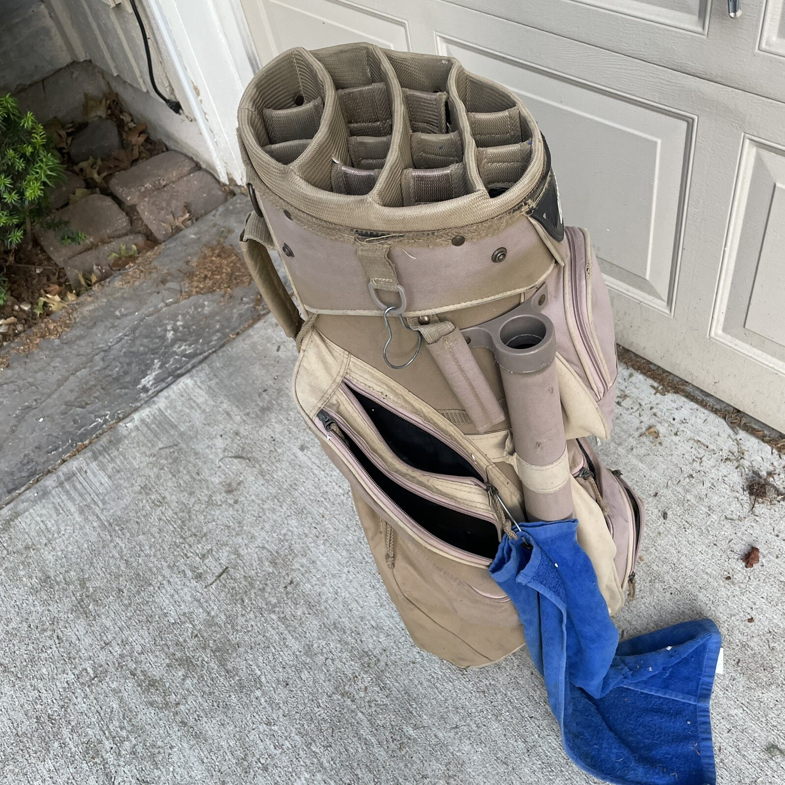 MG “Master Grip” Golf Cart Bag14 Way DividerPockets Tan no rain