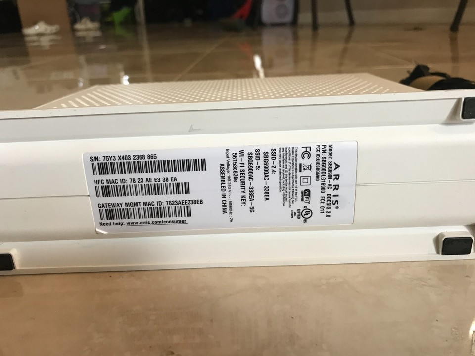 ARRIS SURFboard SBG6900AC Docsis 3.0 16x4 Cable Modem/ WiFi AC1900