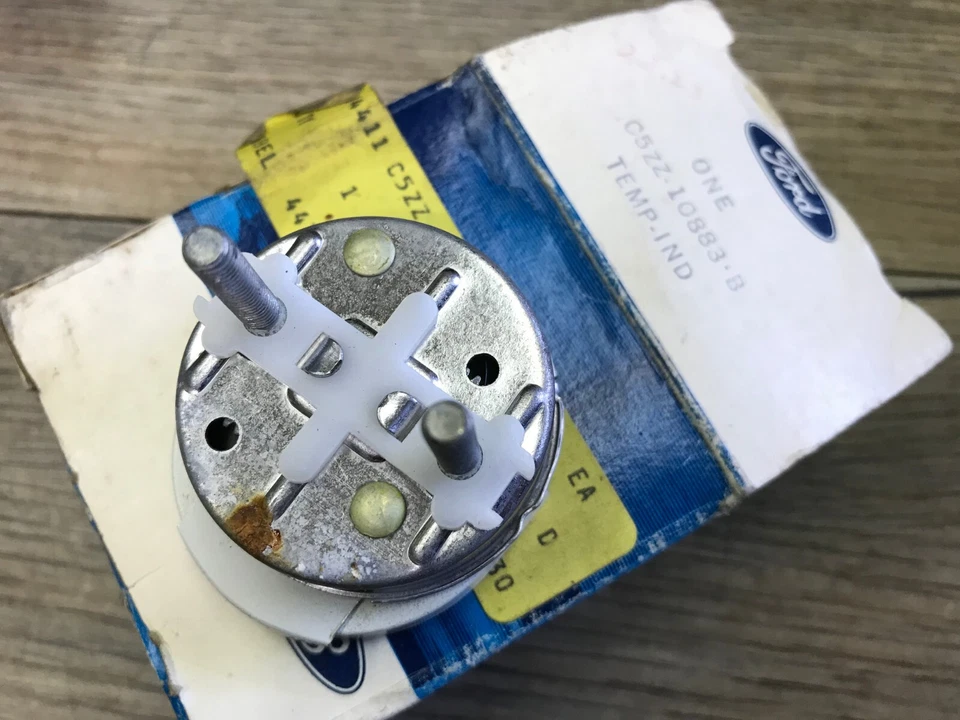 1965 66 FORD MUSTANG NOS OEM НОВЫЙ ДАТЧИК ТЕМПЕРАТУРЫ C5ZZ-10883-B - Изображение 2 из 3