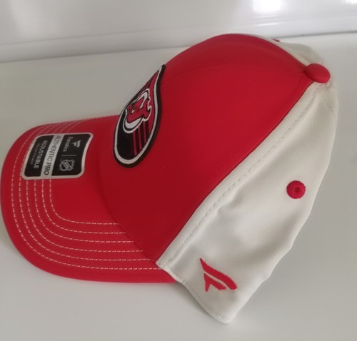 Men's Fanatics Red New Jersey Devils Core Adjustable Strapback Hat - Picture 4 of 4