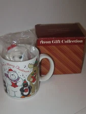 Avon Gift Collection Christmas Cheer Mug With Polar Bear Ornament 