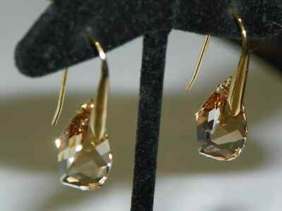Authentic Energic Signed Swan Swarovski Brownish facet Crystal 1'' Drop Earrings