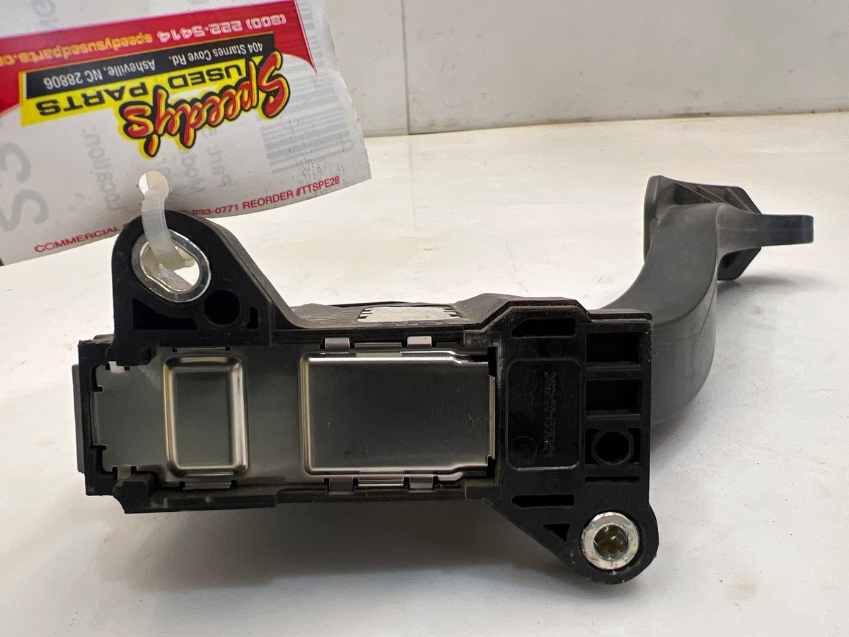 2010 - 2013 Toyota Highlander Accelerator Pedal Assembly OEM