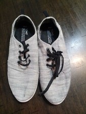 TOMS Size 10.5 - MENS- Model 381115