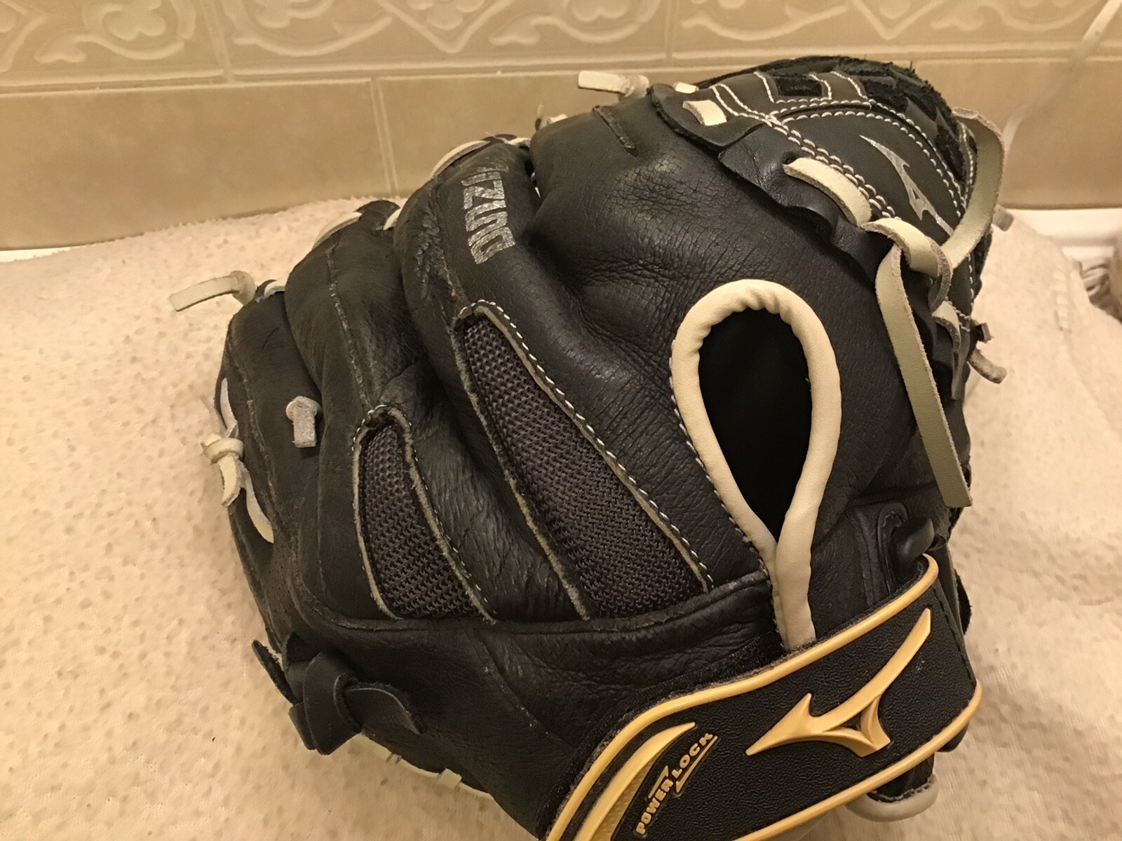 mizuno premier series fielding glove