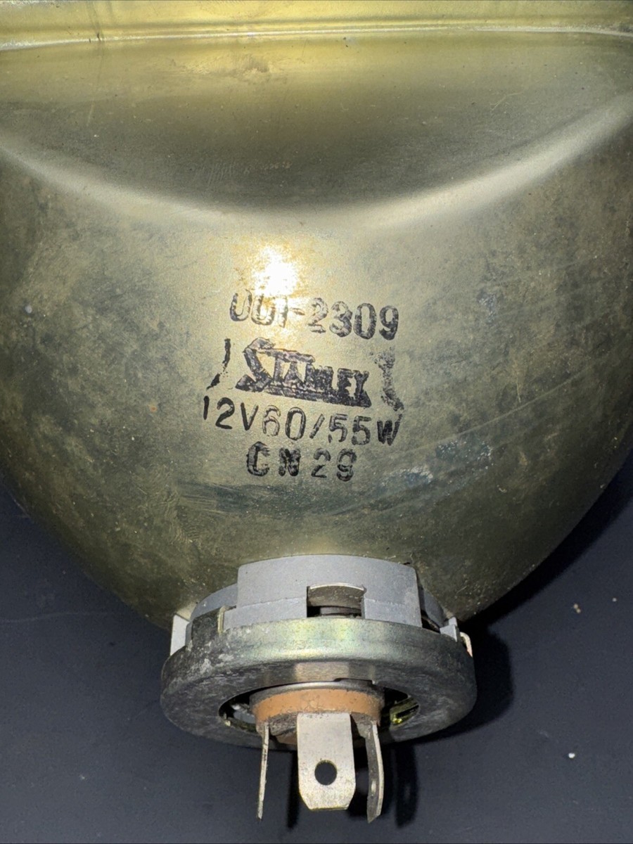 OEM 80-81 Suzuki GS 1100 E Stanley Square Headlight Head Light