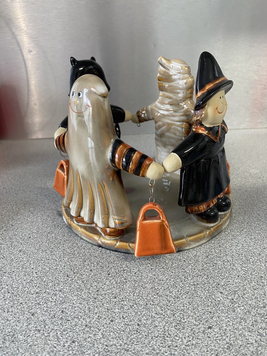 Yankee Candle Circle of trick-or-treaters Jar Holder Halloween
