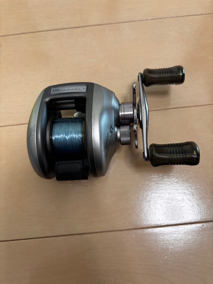 Shimano Metanium XT Silver Baitcasting Reel, Classic Used, B